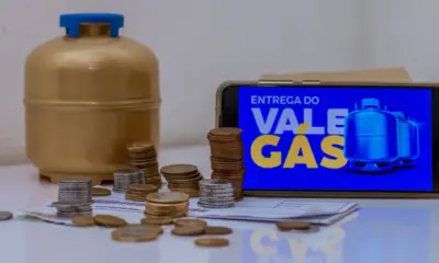 Milhões de brasileiros receberão Auxílio Gás nos próximos dias